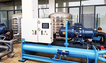 水冷螺桿冷水機(jī)80匹，金銀首飾加工冷卻使用