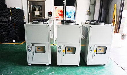 注塑行業(yè)冷水機(jī)組如何選型？